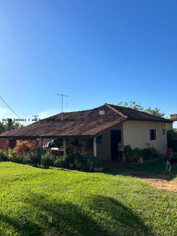 Chácara à venda com 2 quartos, 1011m² - Foto 1