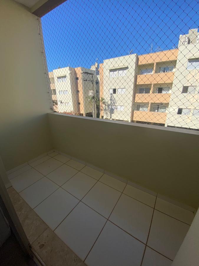 Apartamento à venda com 2 quartos, 89m² - Foto 4