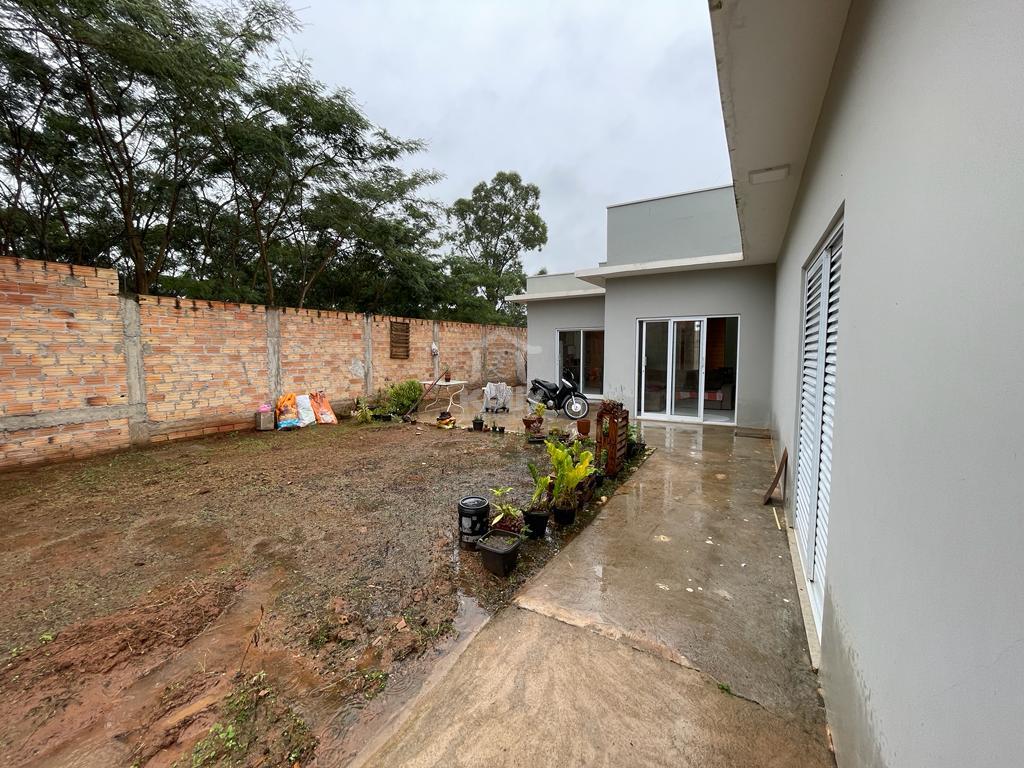 Casa à venda com 4 quartos, 580m² - Foto 2