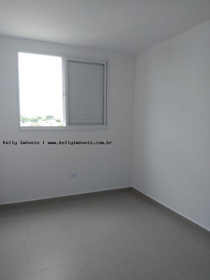 Apartamento à venda com 2 quartos, 76m² - Foto 9