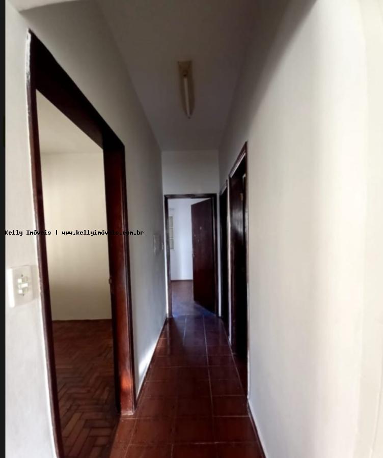 Casa à venda com 3 quartos, 186m² - Foto 12