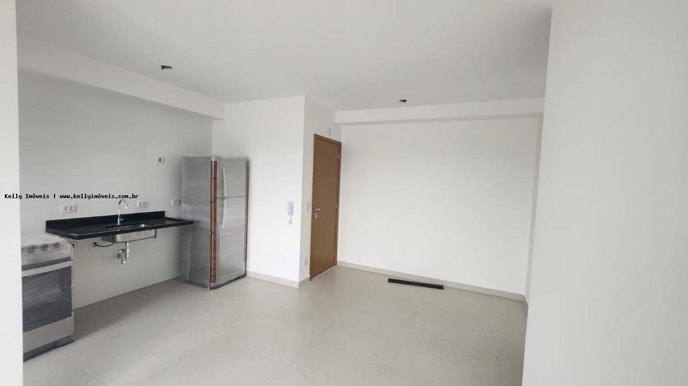 Apartamento à venda com 2 quartos, 63m² - Foto 2