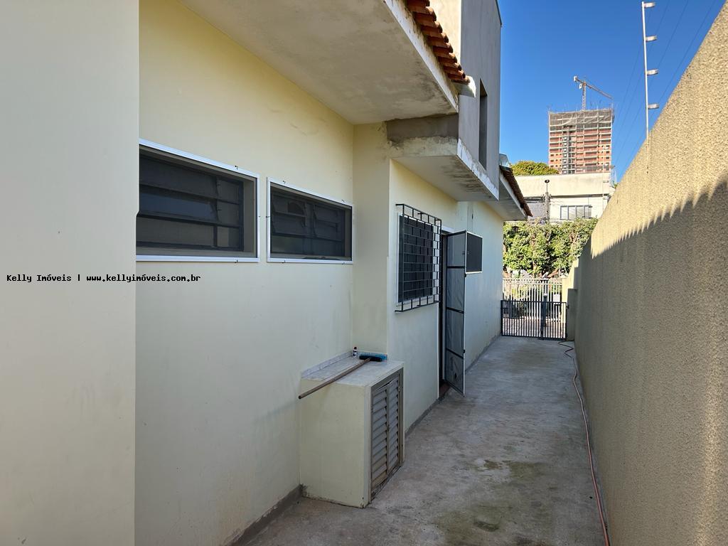 Prédio Inteiro para alugar com 3 quartos, 484m² - Foto 7