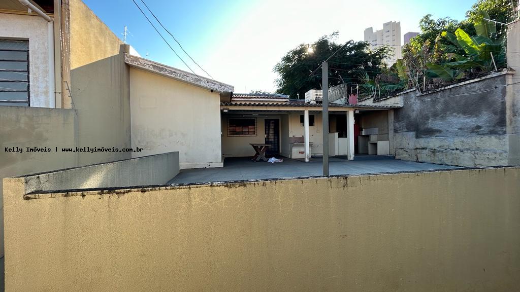 Prédio Inteiro para alugar com 3 quartos, 484m² - Foto 8