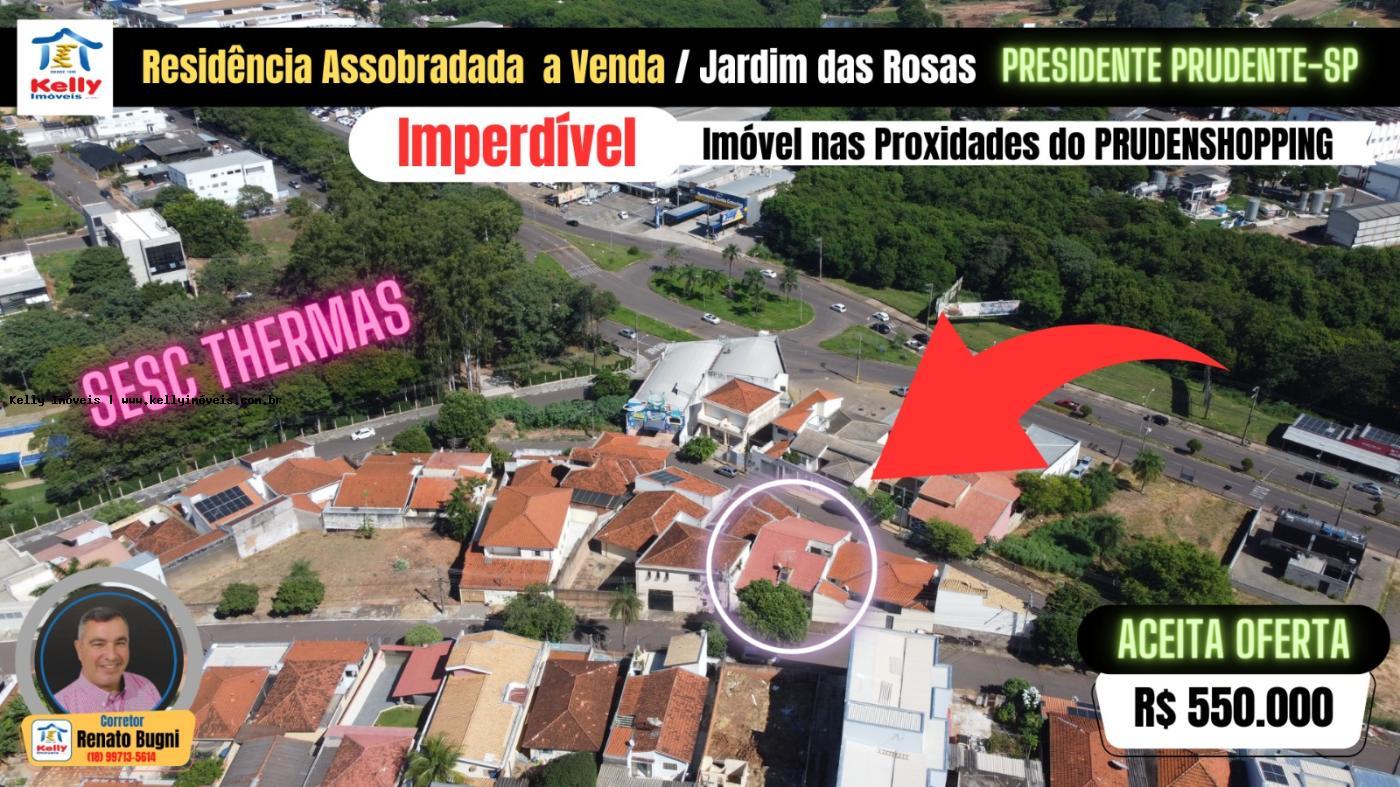 Casa à venda com 3 quartos, 210m² - Foto 2