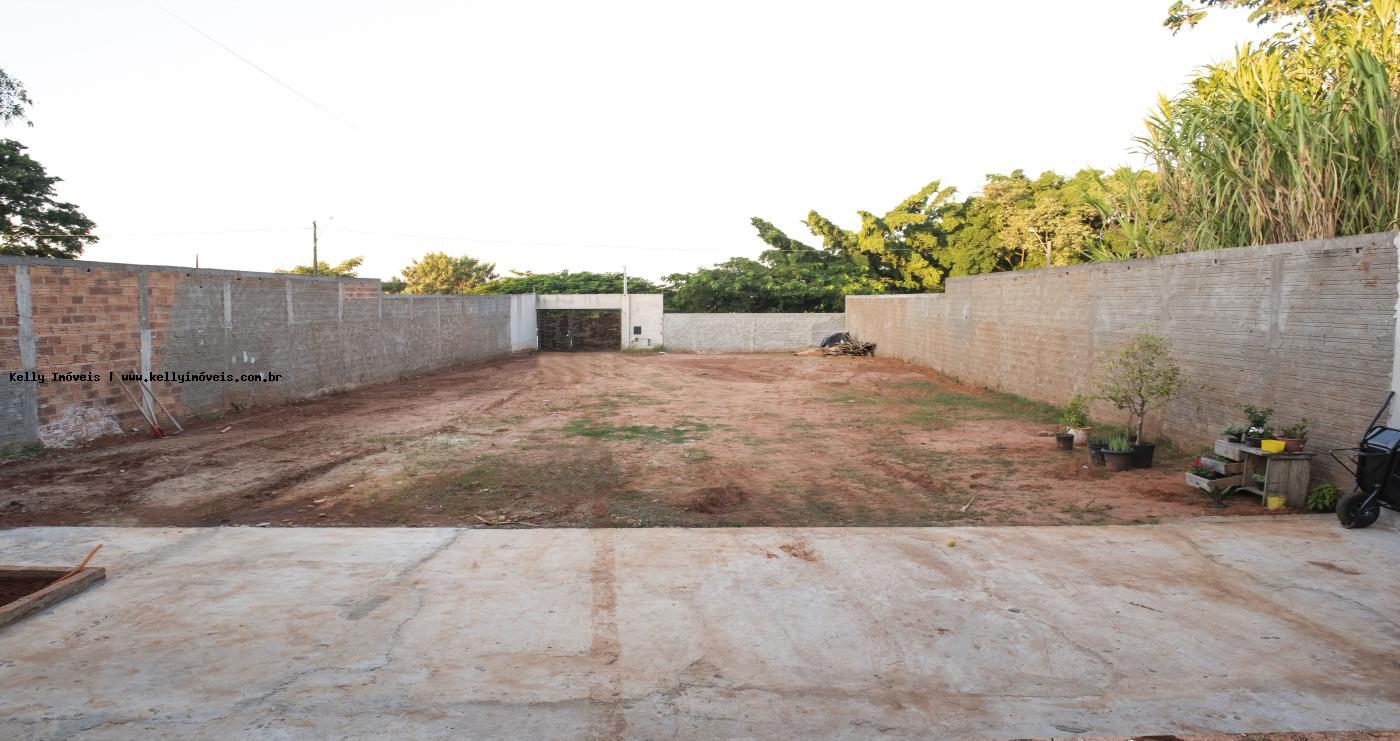 Terreno à venda com 1 quarto, 730m² - Foto 6