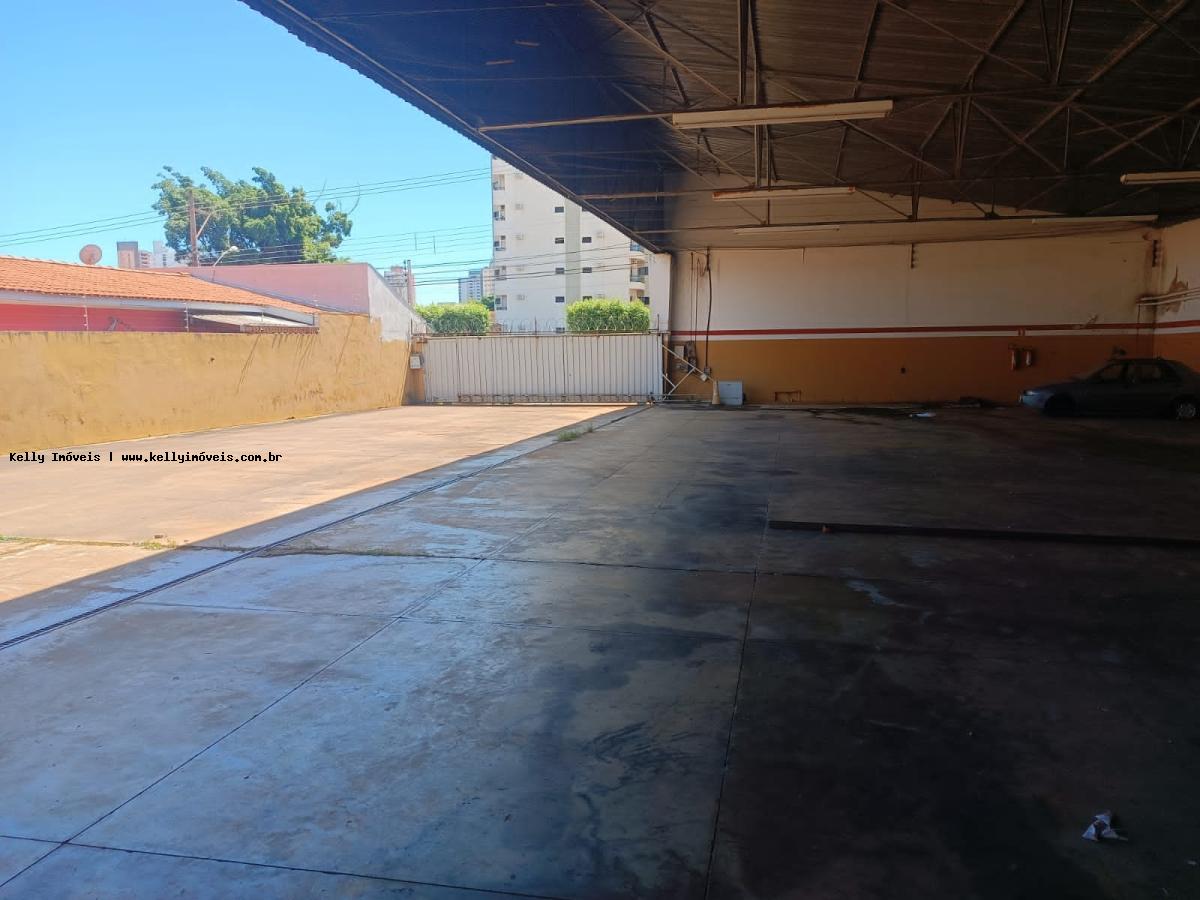 Prédio Inteiro para alugar, 1745m² - Foto 2