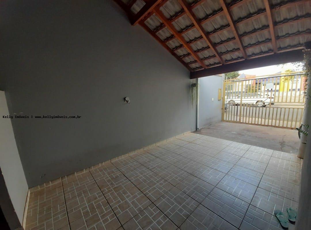 Casa à venda com 2 quartos, 130m² - Foto 3