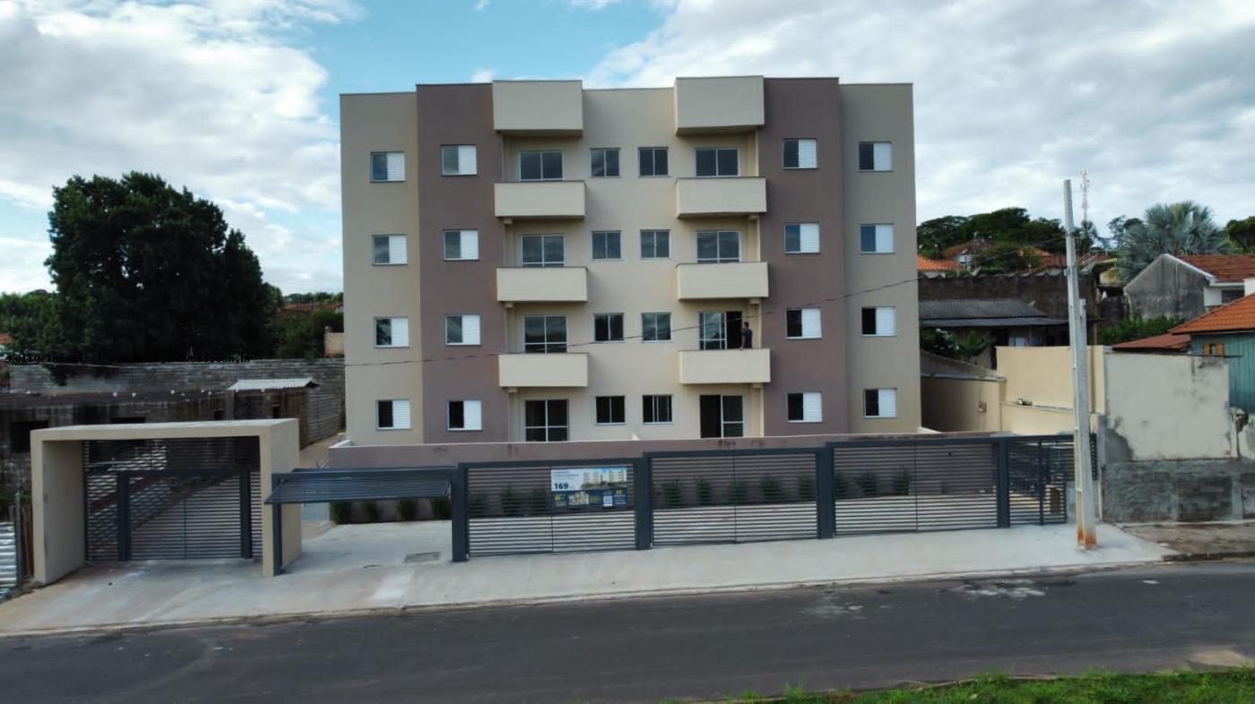 Apartamento à venda com 2 quartos, 61m² - Foto 2