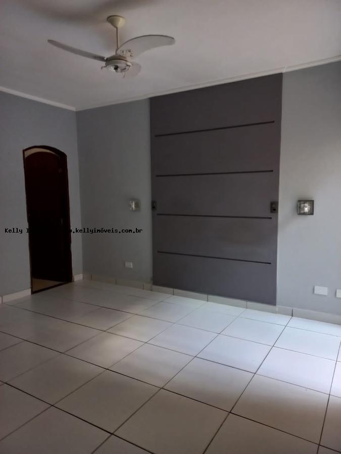 Casa à venda com 3 quartos, 138m² - Foto 10