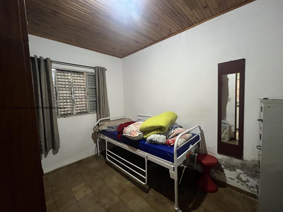 Casa à venda com 2 quartos, 94m² - Foto 9