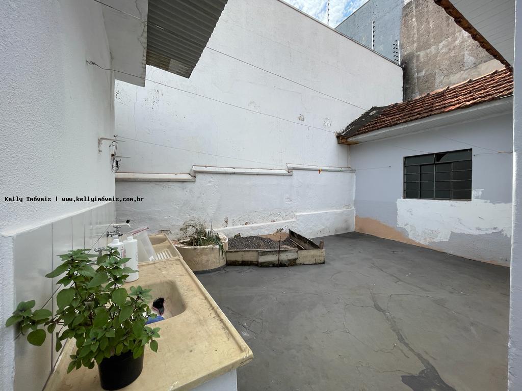 Casa à venda com 3 quartos, 90m² - Foto 10