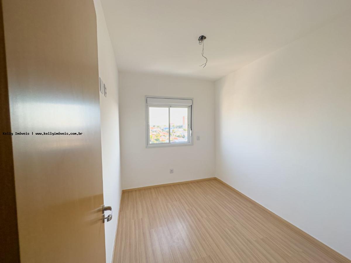 Apartamento à venda com 2 quartos, 78m² - Foto 11