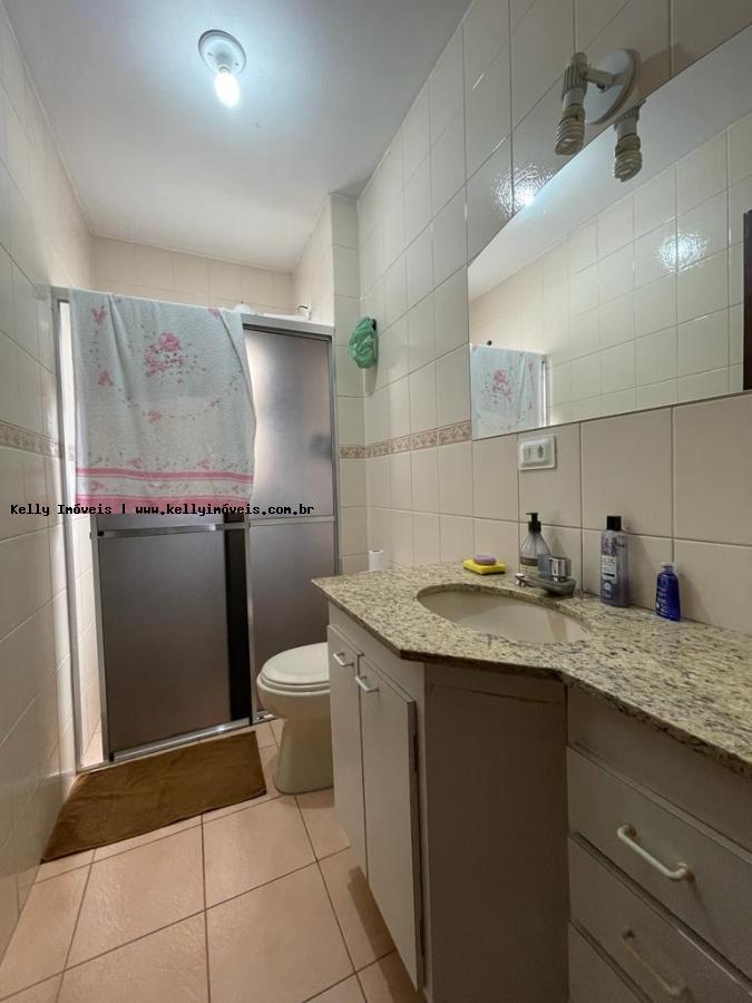 Apartamento à venda com 3 quartos, 70m² - Foto 17