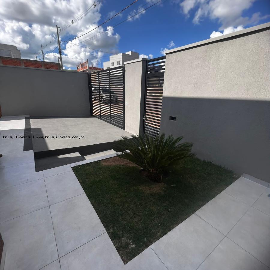 Casa à venda com 3 quartos, 200m² - Foto 12