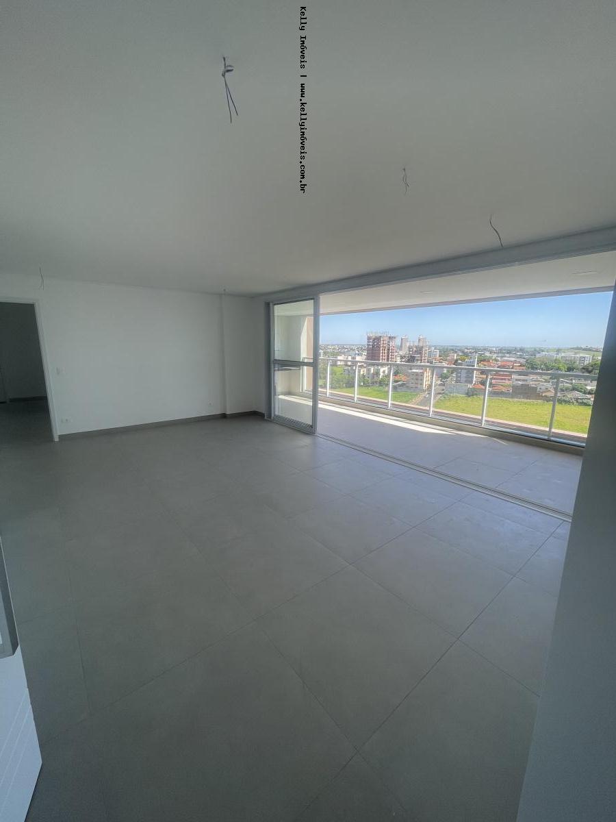 Apartamento à venda com 3 quartos, 151m² - Foto 1