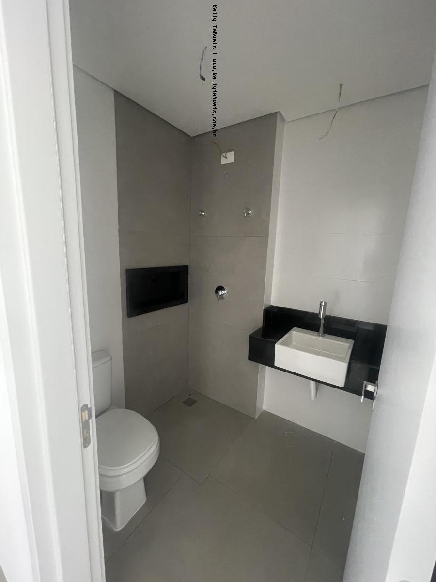 Apartamento à venda com 3 quartos, 151m² - Foto 8