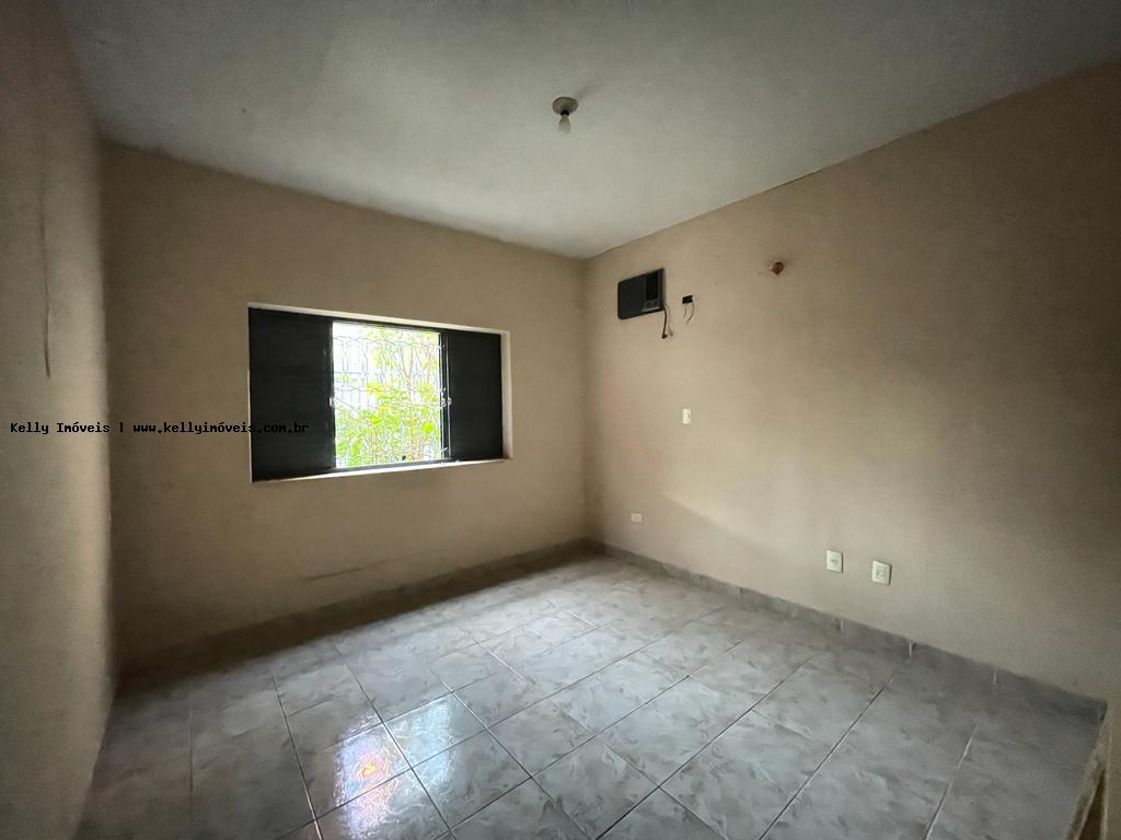 Casa à venda com 3 quartos, 183m² - Foto 7