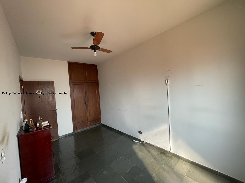 Casa à venda com 3 quartos, 161m² - Foto 22