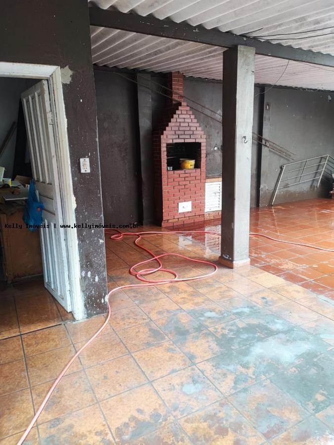 Casa à venda com 2 quartos, 200m² - Foto 14