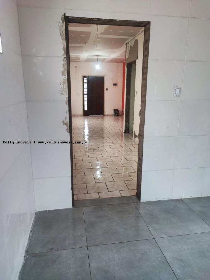 Casa à venda com 2 quartos, 200m² - Foto 18