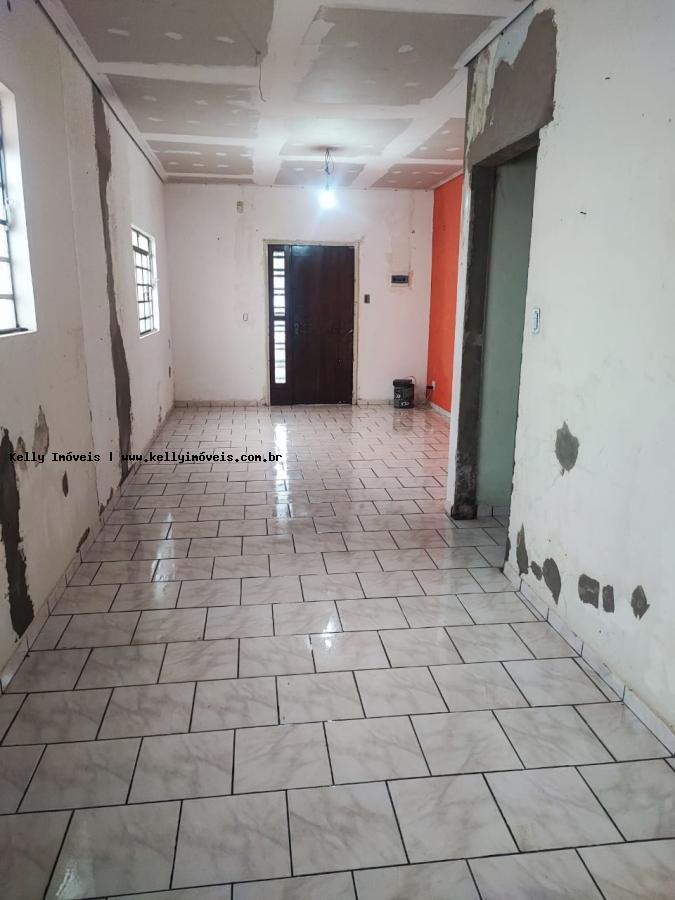 Casa à venda com 2 quartos, 200m² - Foto 33