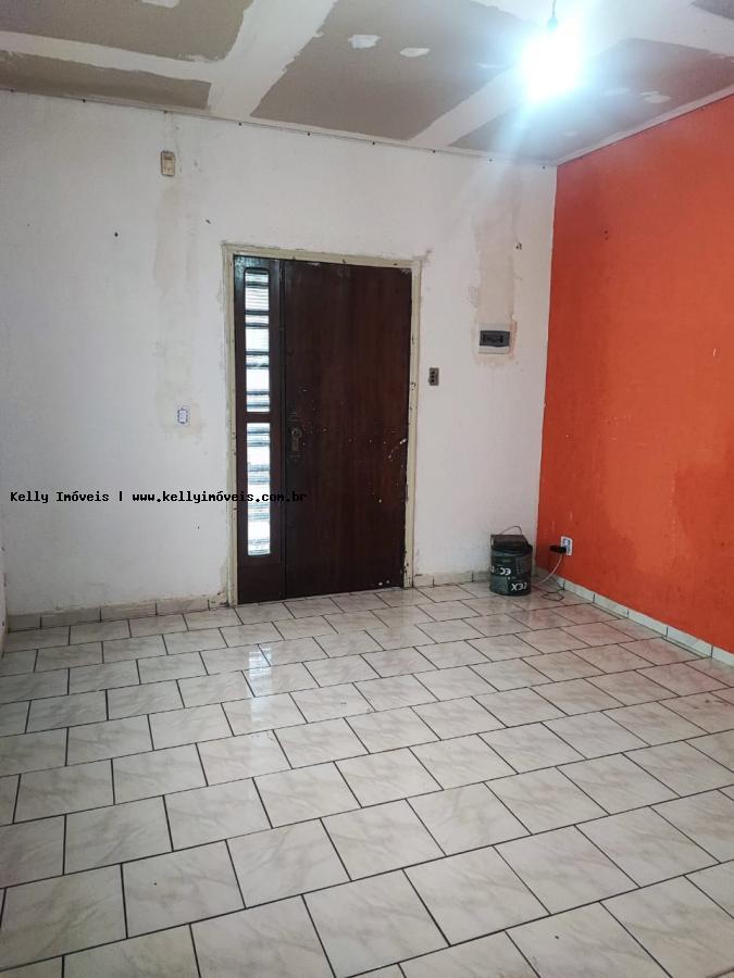 Casa à venda com 2 quartos, 200m² - Foto 31