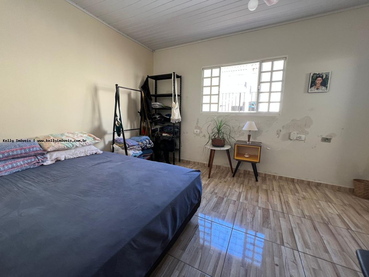 Casa à venda com 3 quartos, 206m² - Foto 8