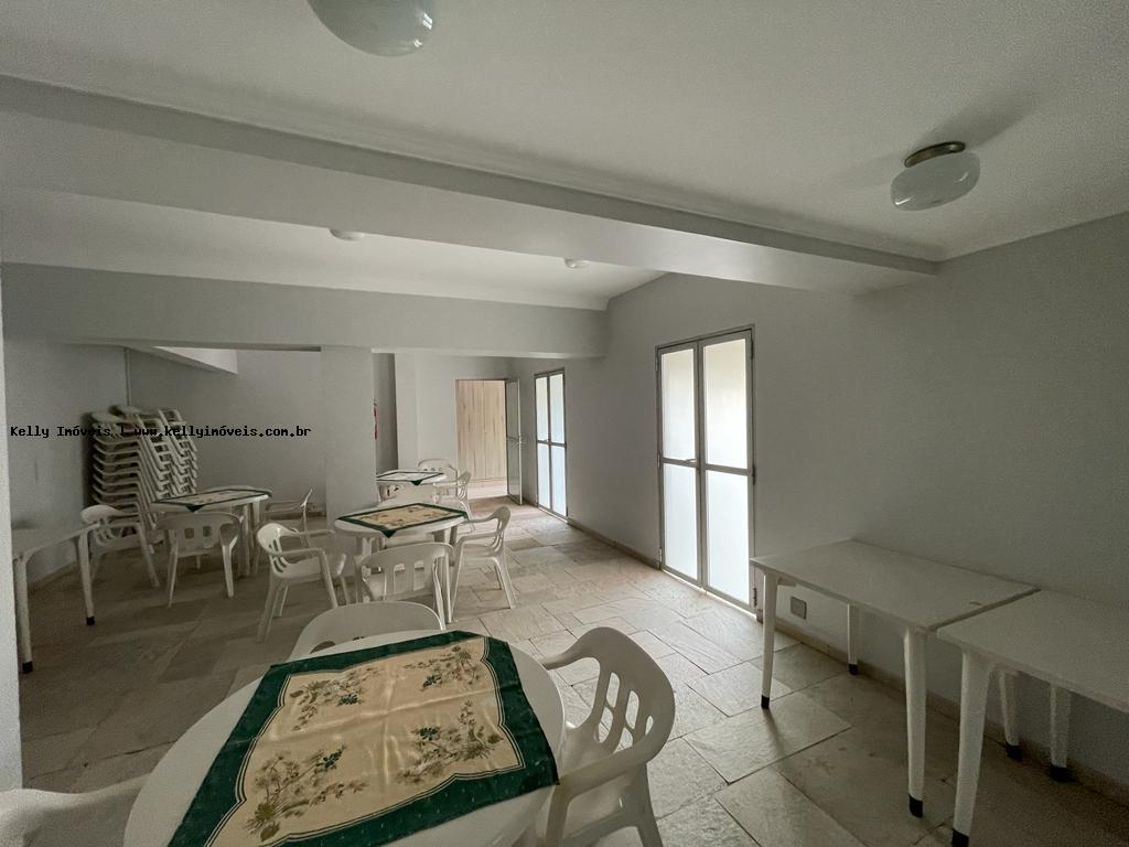 Apartamento à venda com 2 quartos, 77m² - Foto 23