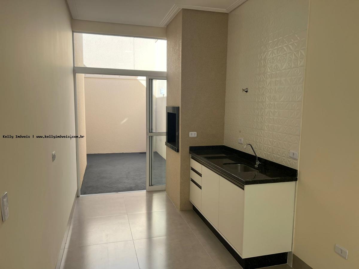 Casa à venda com 2 quartos, 60m² - Foto 12