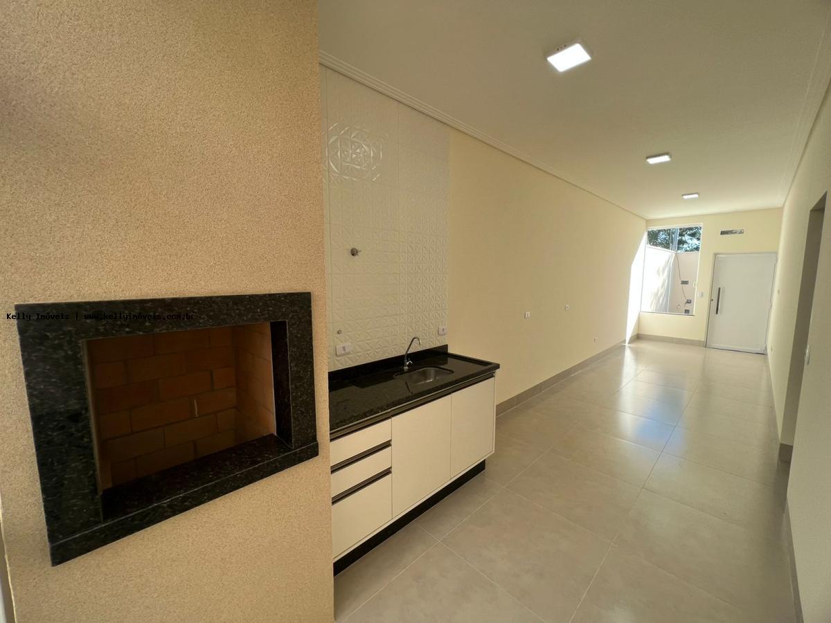 Casa à venda com 2 quartos, 60m² - Foto 13