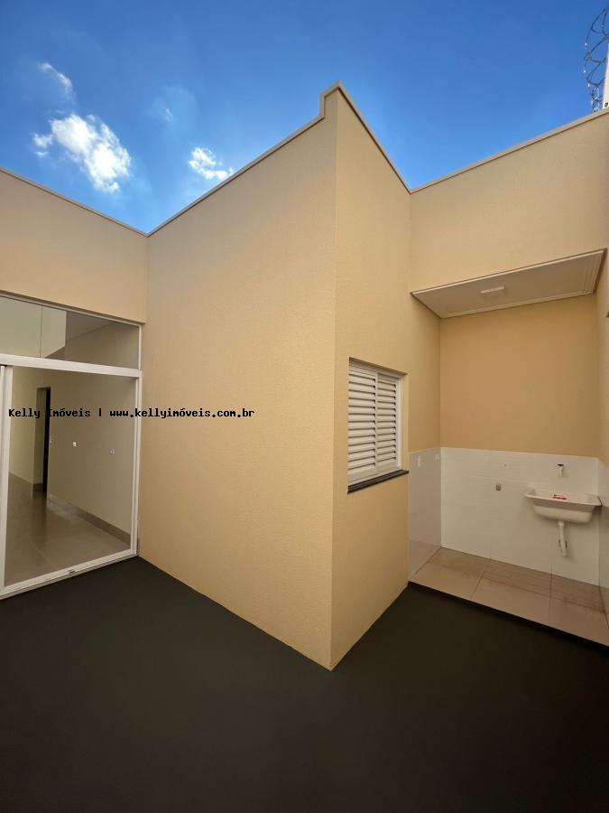 Casa à venda com 2 quartos, 60m² - Foto 29