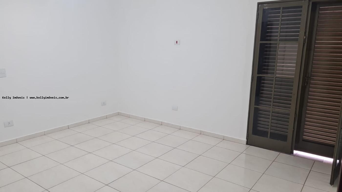 Casa à venda com 4 quartos, 341m² - Foto 24