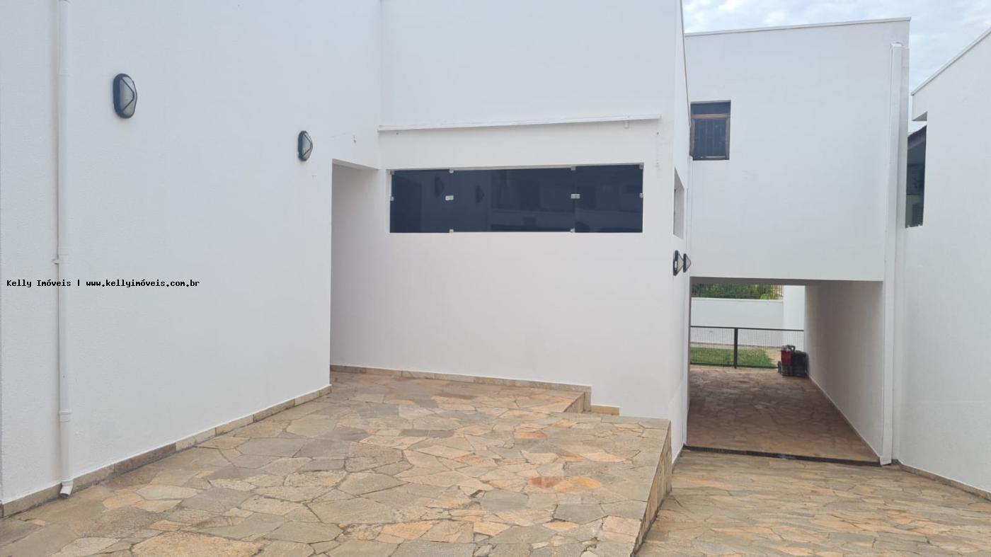 Casa à venda com 4 quartos, 341m² - Foto 43