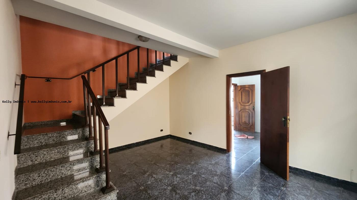 Casa à venda com 3 quartos, 352m² - Foto 6