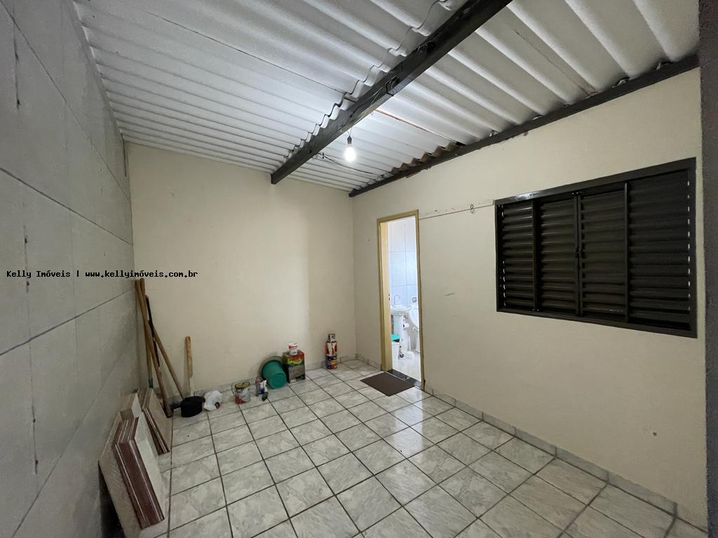 Casa à venda com 3 quartos, 117m² - Foto 6