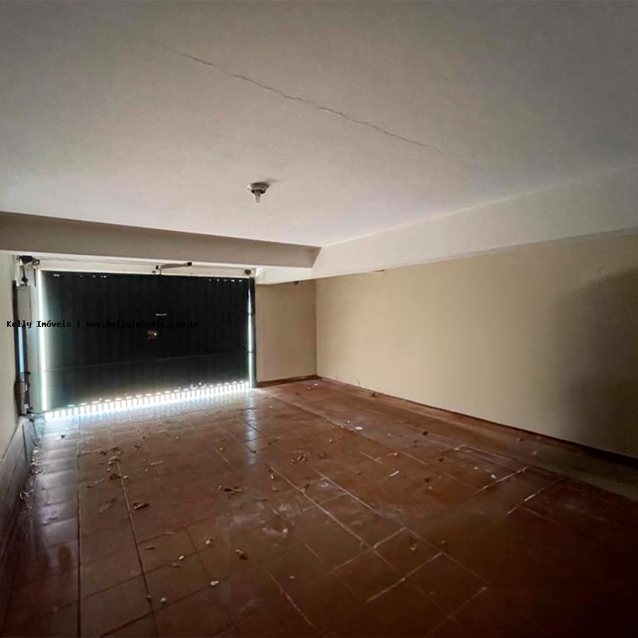 Casa à venda com 2 quartos, 150m² - Foto 19