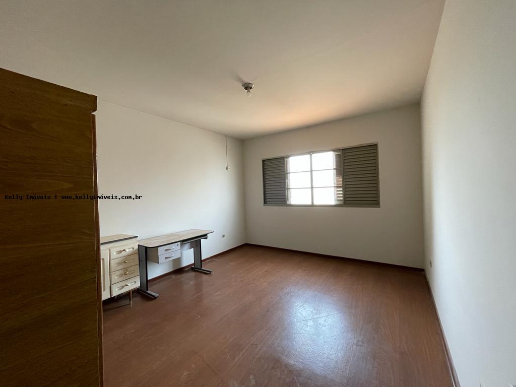 Casa à venda com 2 quartos, 150m² - Foto 12