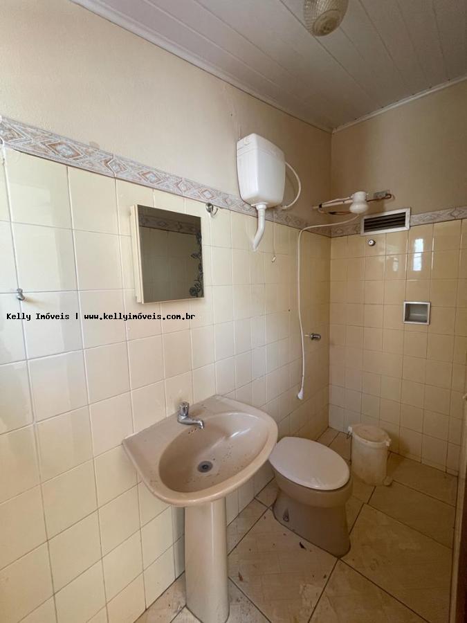 Casa à venda com 2 quartos, 150m² - Foto 13