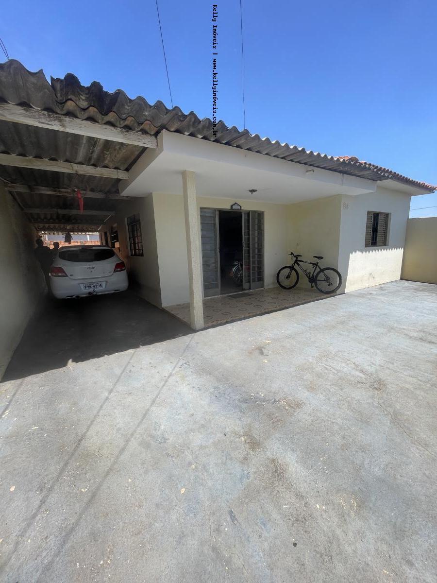 Casa à venda com 5 quartos, 366m² - Foto 3