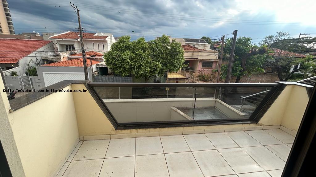 Casa à venda com 3 quartos, 350m² - Foto 4