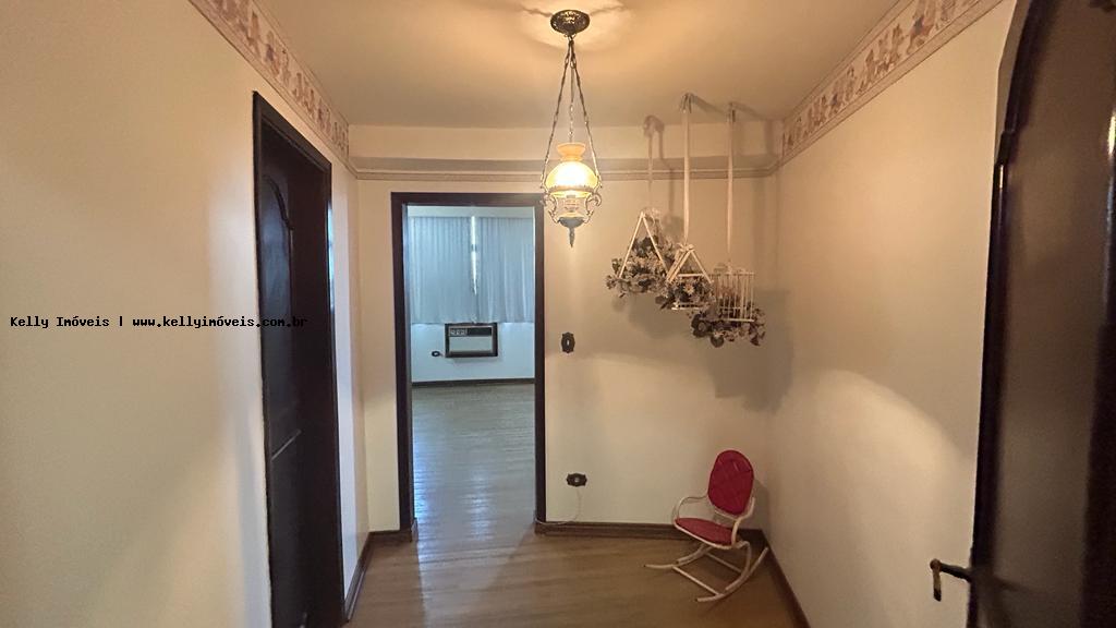 Apartamento à venda com 3 quartos, 240m² - Foto 12