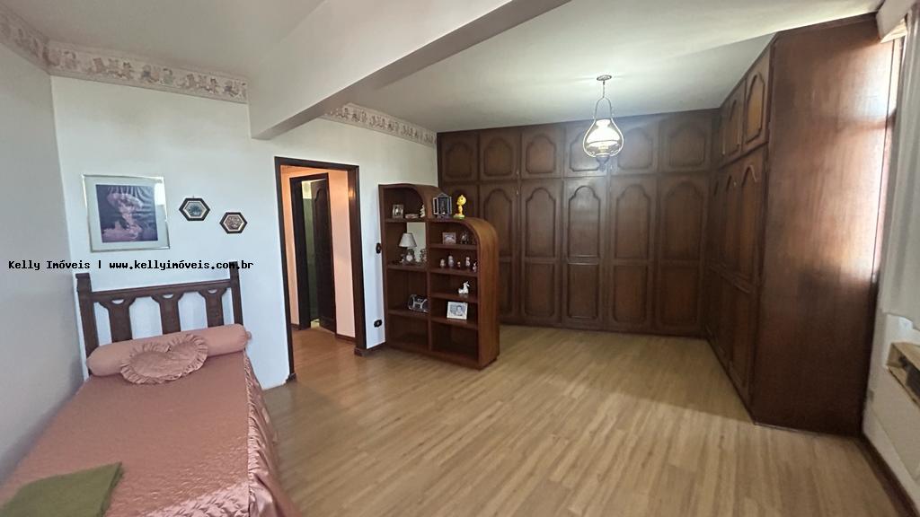 Apartamento à venda com 3 quartos, 240m² - Foto 10