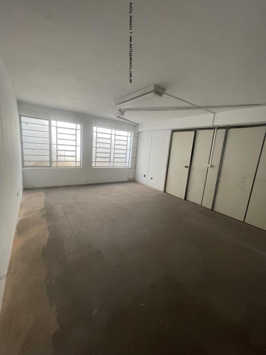 Prédio Inteiro para alugar, 975m² - Foto 29