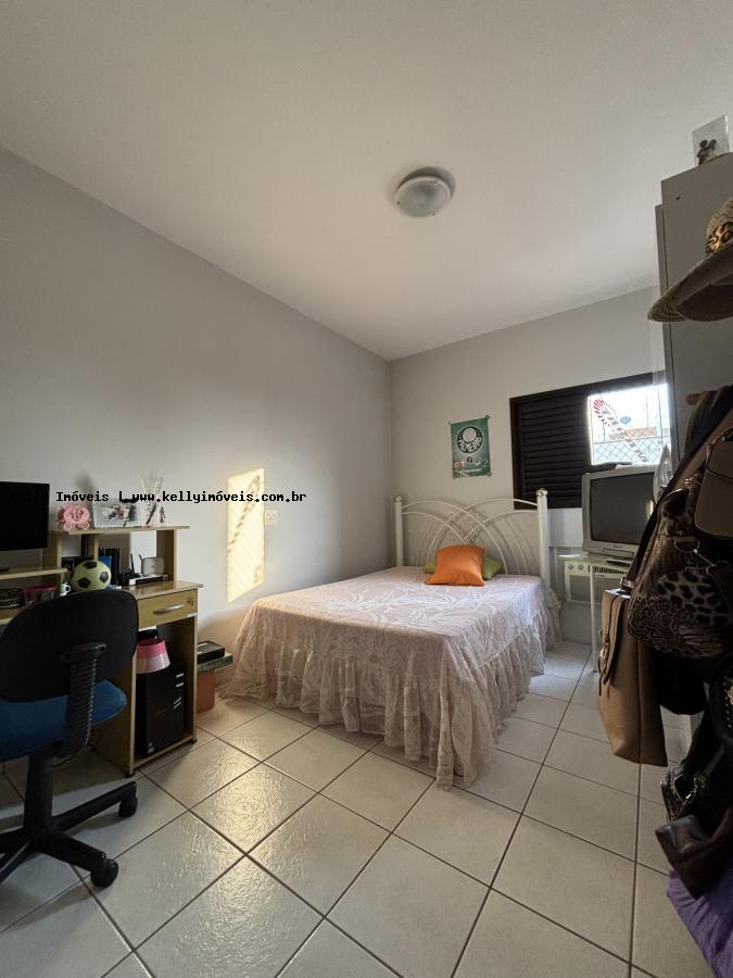 Apartamento à venda com 3 quartos, 178m² - Foto 8