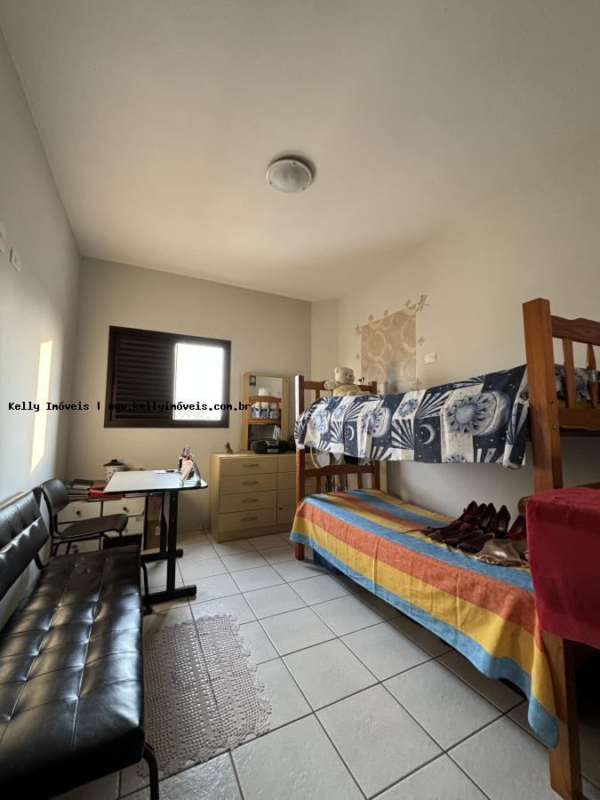 Apartamento à venda com 3 quartos, 178m² - Foto 9