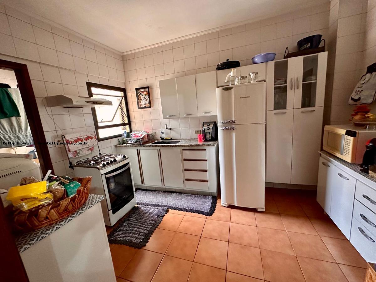 Apartamento à venda com 3 quartos, 107m² - Foto 3