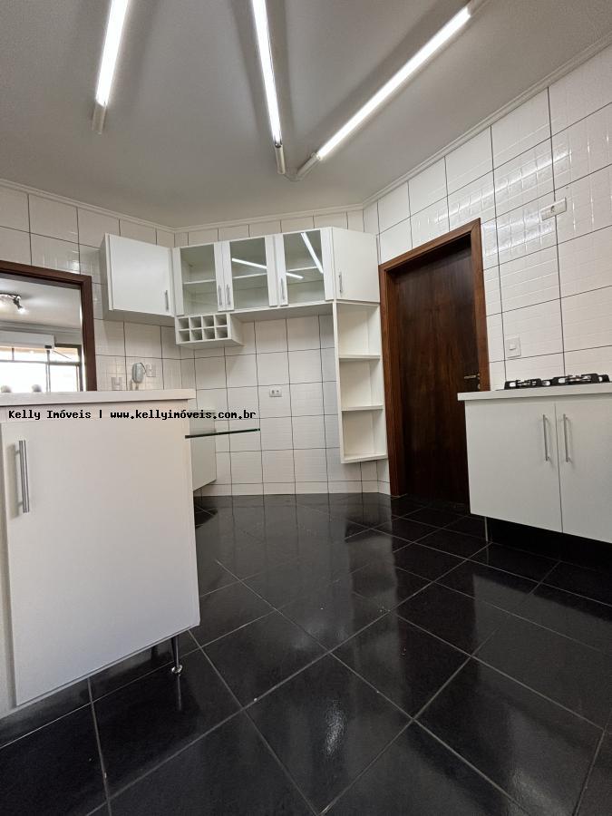 Apartamento à venda com 3 quartos, 125m² - Foto 6