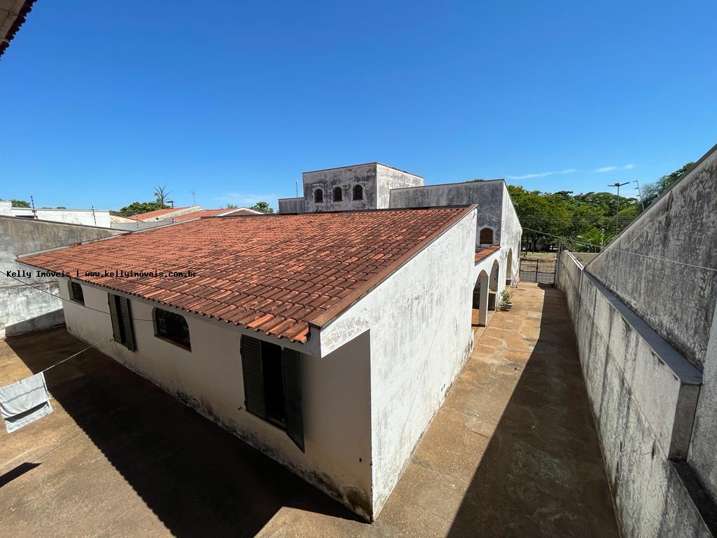 Casa à venda com 3 quartos, 486m² - Foto 33