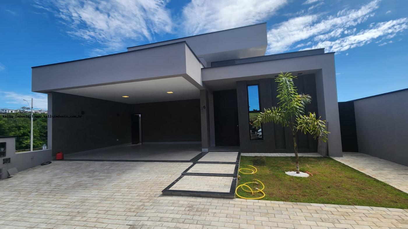 Casa de Condomínio à venda com 3 quartos, 300m² - Foto 3